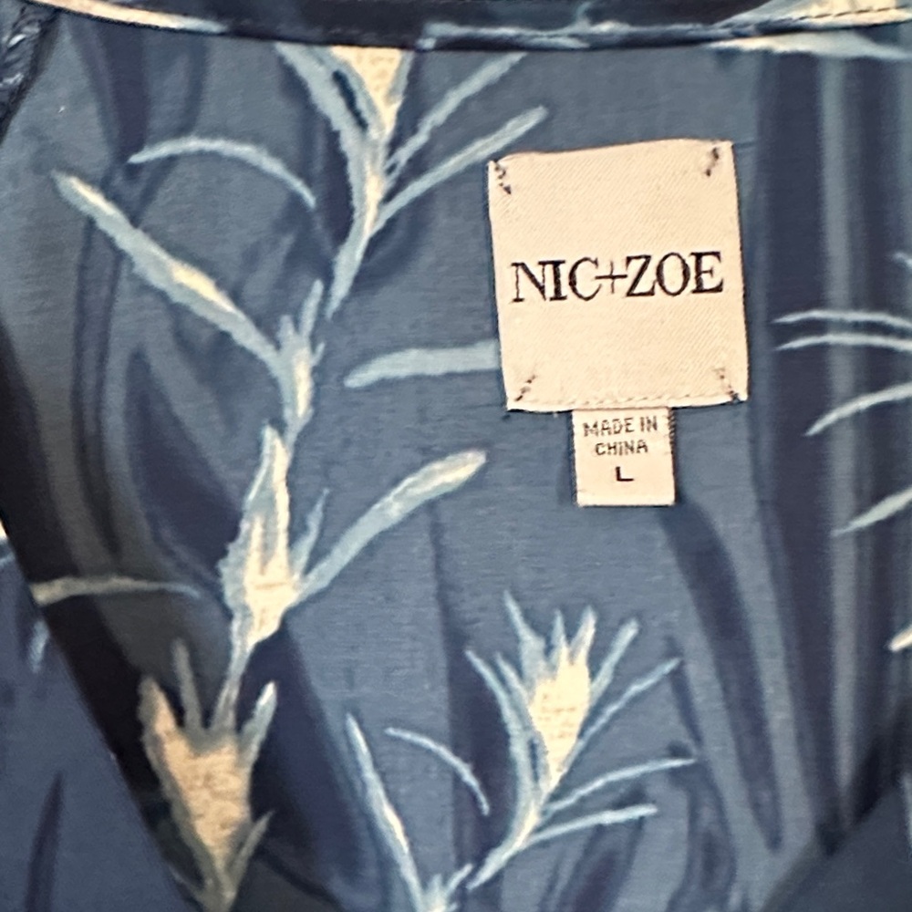 NIC+ZOE Blue and bone Sleeveless Top - Picture 4 of 5